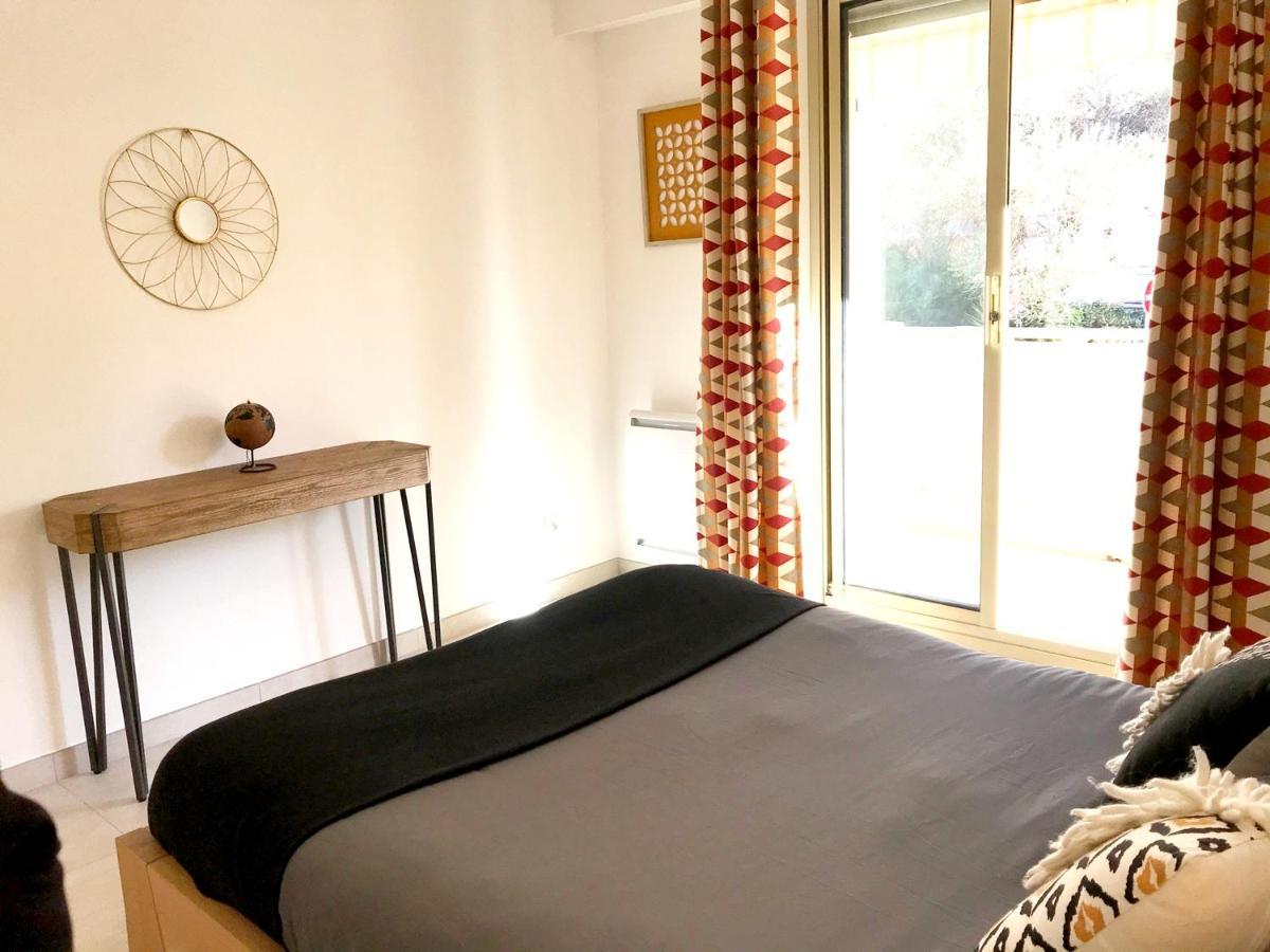 Appartement D'Une Chambre A Antibes A 550 M De La Plage Avec Vue Sur La Ville Terrasse Amenagee Et Wifi Zewnętrze zdjęcie